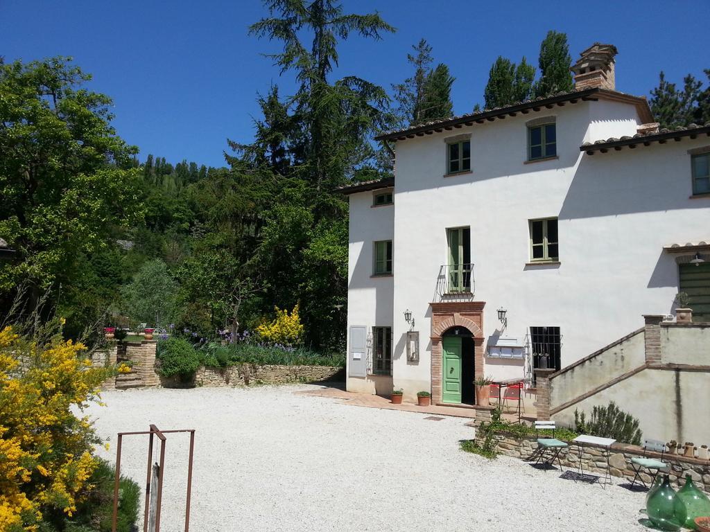 L'Ariete Guest House Montone  Ngoại thất bức ảnh